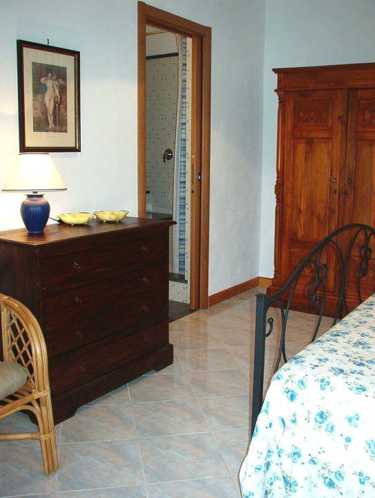 Residence L'Uliveto Gioiosa Marea Rum bild