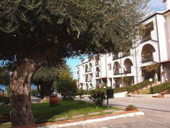 Residence L'Uliveto Gioiosa Marea Exteriör bild